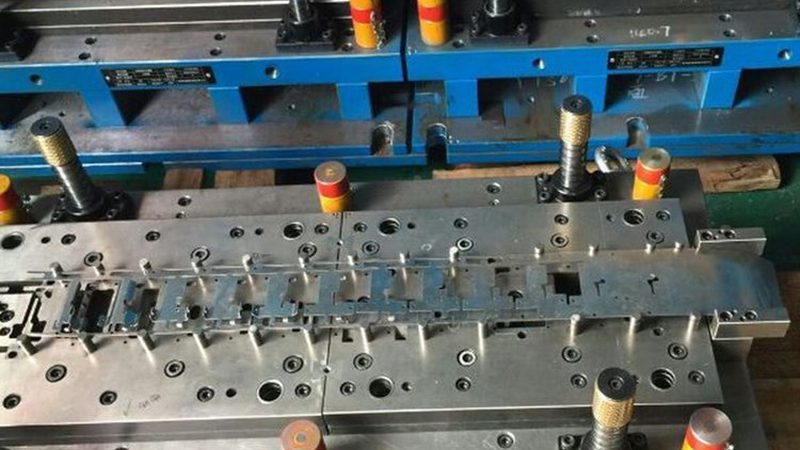 精密模具定制：价格背后的考量因素