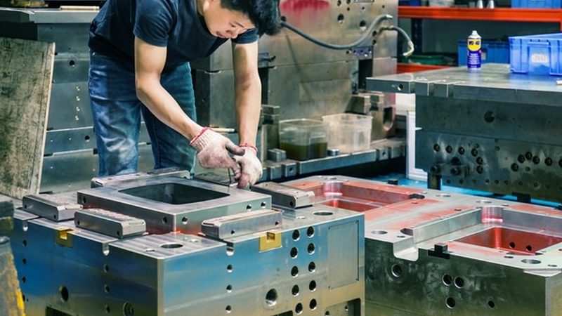 吹塑模具常见故障解析及应对之道