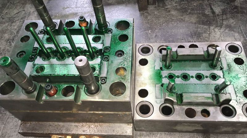 食品级吹塑模具：品质与安全的双重保障